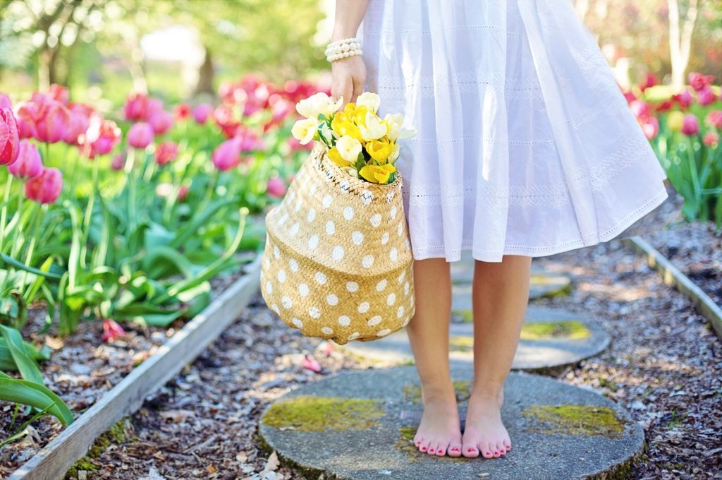 A holistic guide to spring cleaning